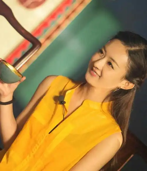 如颖随行赵丽颖偶像来了