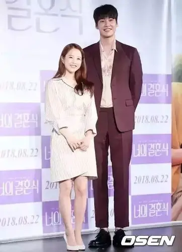 朴宝英发布会跟男主角出现最萌身高差