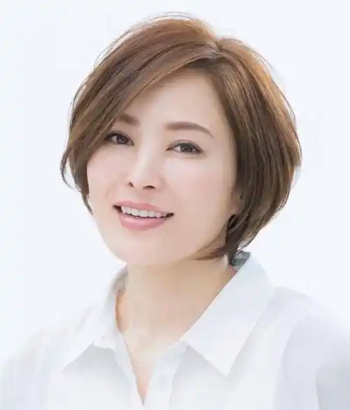 40岁女人选短发,牢记"3要3不要"原则,既优雅得体还减龄时尚