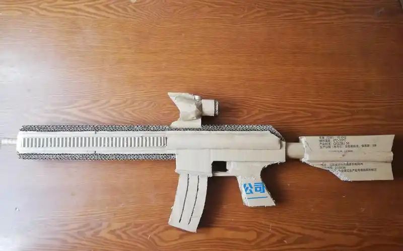 枪迷 牛人手工制作纸箱版m4突击步枪