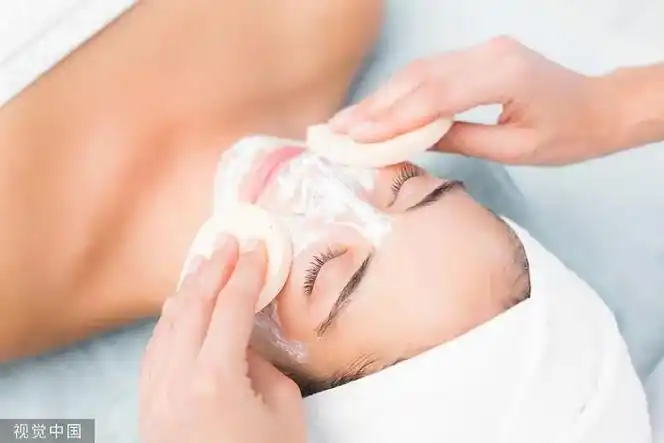 沉迷"做脸"的年轻人正在颠覆传统美容院|美团|美容院|数字化_新浪新闻