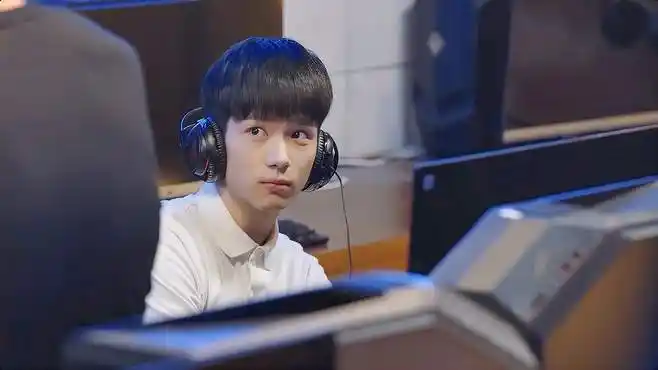 亲爱的,热爱的9:韩商言带戴风回去过年,戴风才发现韩商言有家