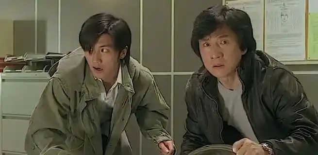 曝光#成龙大哥要在6月25日全球直播了,时团,杨幂都要来,还有谢霆锋