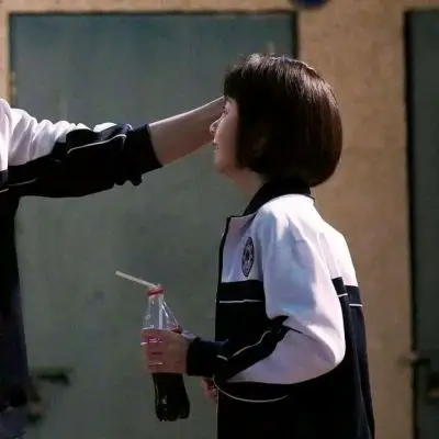 苏柒:以家人之名―兄妹情头真人版_微信头像_我要个性网