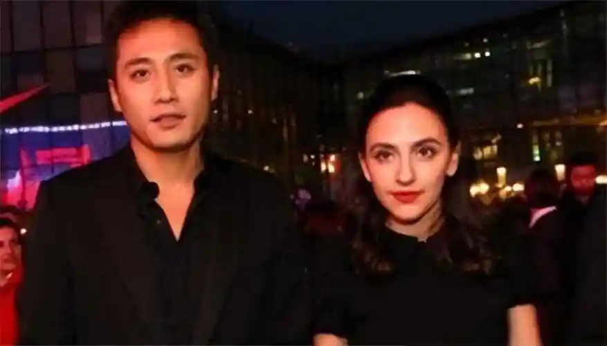 刘烨:为顾重病外国妻子息影3年,如今妻子43像50,仍不离_安娜_爱情