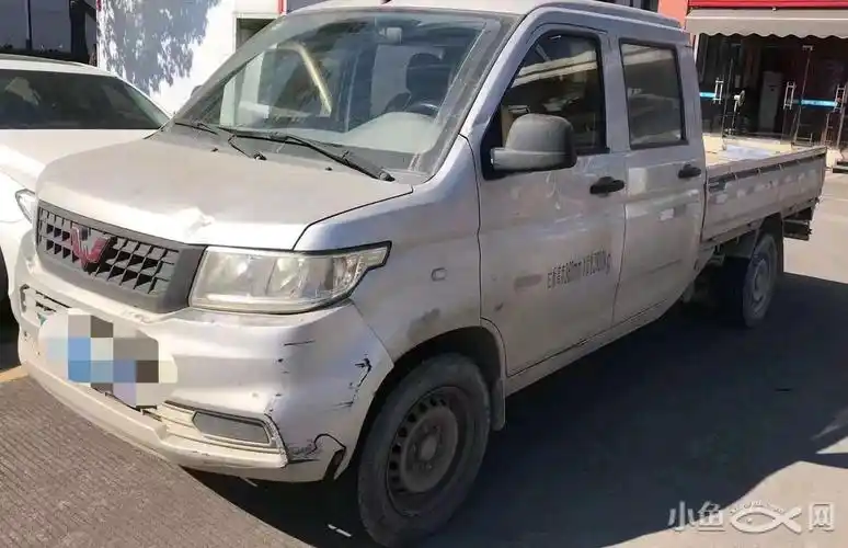 二手车五菱新卡双排