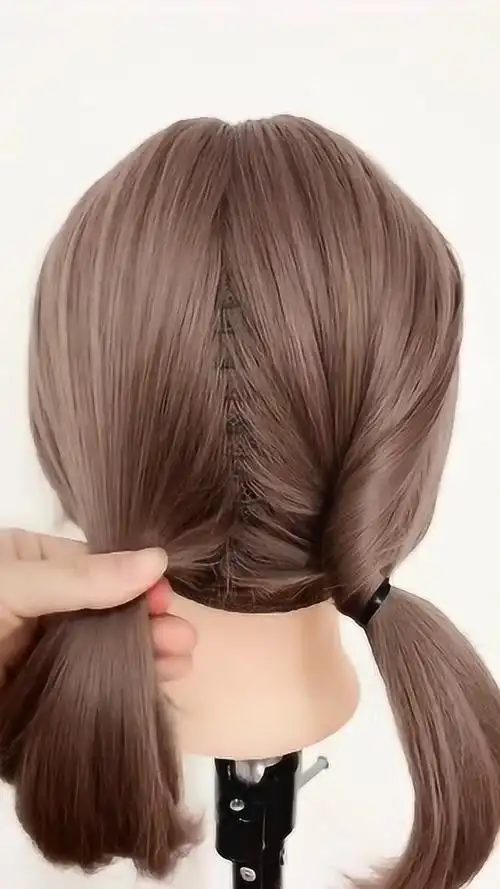 短发妹子可以这样扎头发,好看又简单