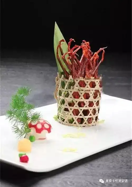 为什么别人的菜品摆盘这么好看多学习你也可以成为摆盘高手