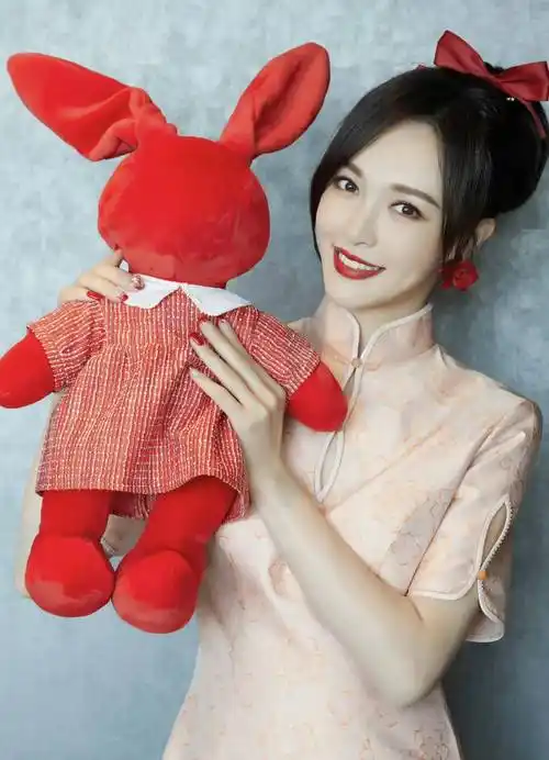 女星唐嫣写真合集:优雅唯美,温婉可人