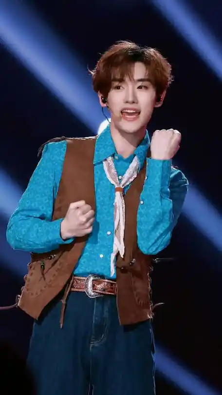 丁程鑫天猫双十一舞台直拍