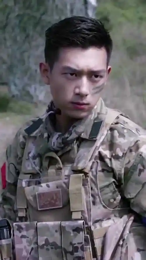 南方有乔木李现是我瞎了么我居然看到了陈伟霆的影子