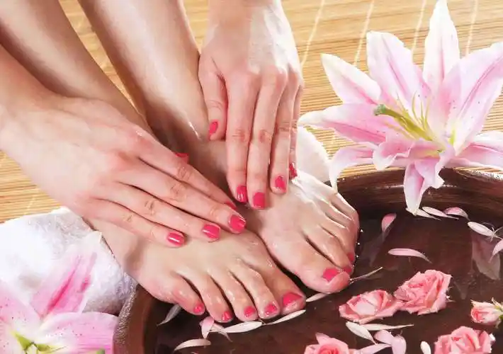 夏天泡脚的最佳时间_睡眠_按摩_水温