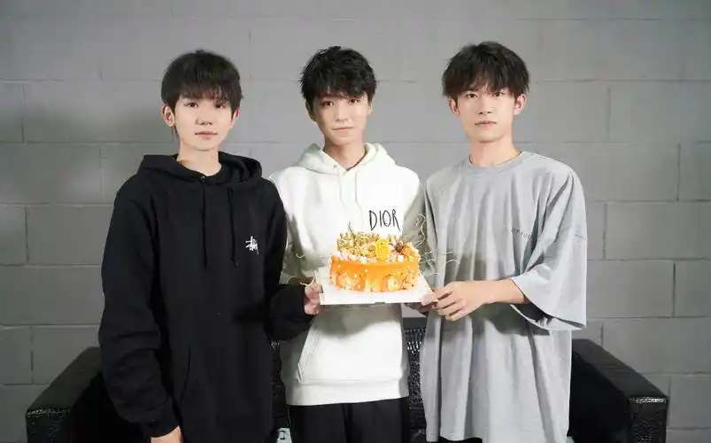 tfboys六周年ep海报高清图片