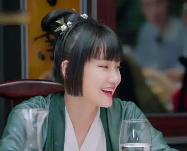 黄龄新歌《入画江南》上线,古风江南风格,天籁歌声再次上线