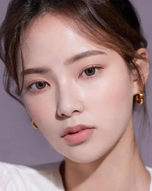 "南韩妆"真好看,难怪这么火!甜酷风还显脸小,新手也能学会