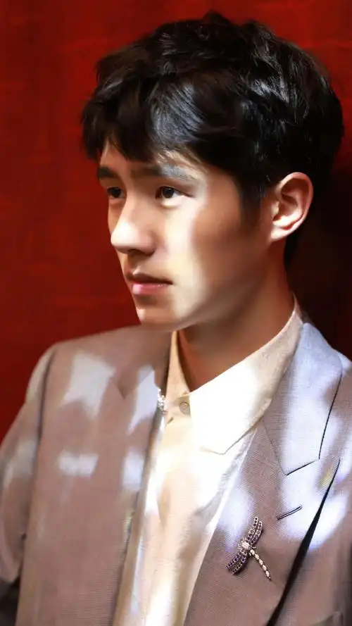 刘昊然超帅写真手机壁纸