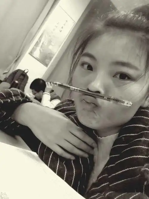 一起晒晒女朋友吧?