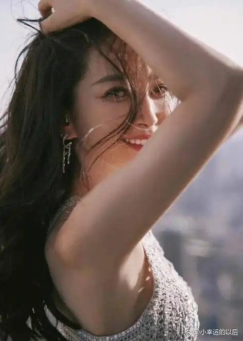 李冰冰是内地著名女星,以出演《风声》和《云水谣》等经典电影而广受