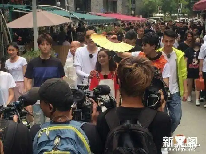 吴亦凡赵丽颖哪些瞬间甜到你了