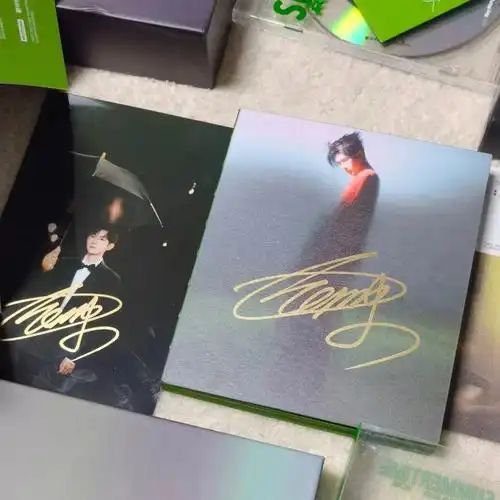 78首版带编码 王源 亲笔签名 夏野了