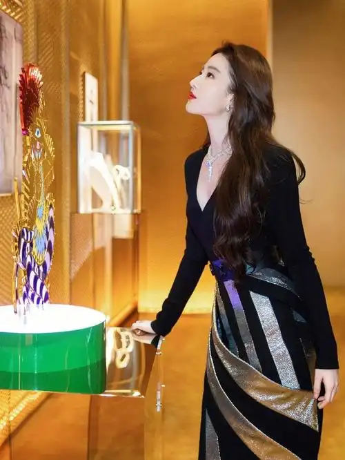 刘亦菲宝格丽全球品牌代言人