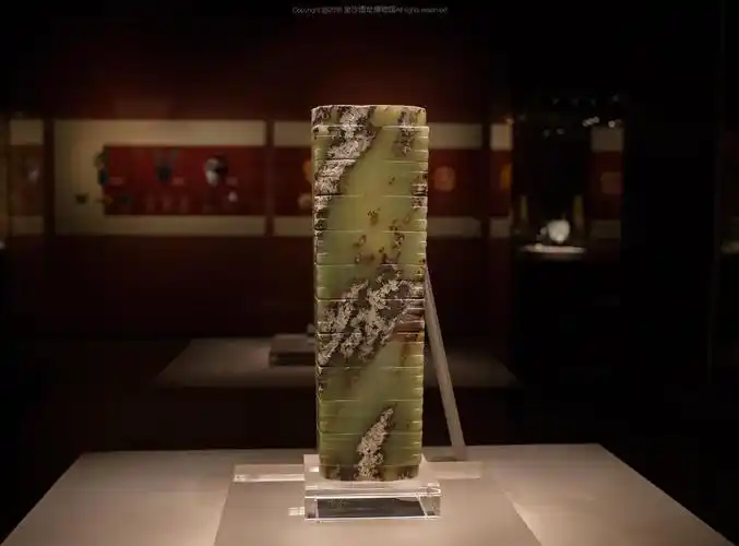 十节玉琮 成都金沙遗址博物馆馆藏 摄影:张艳