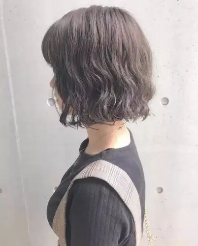 短发蓬蓬烫就是时髦