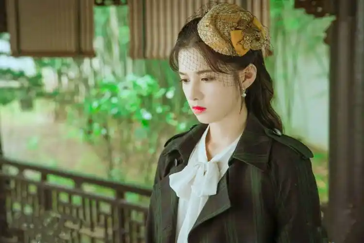 《一见倾心》:陈星旭张婧仪造型满分,滤镜和细节成败笔