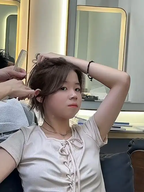 小学生也喜欢的小八字刘海