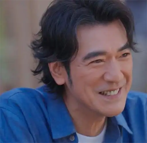 51岁金城武曝近照!自然老去气质依然忧郁,在乡里种田做农夫多年