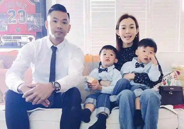 黑人自曝佩服范玮琪:上一秒天后 下一秒慈母