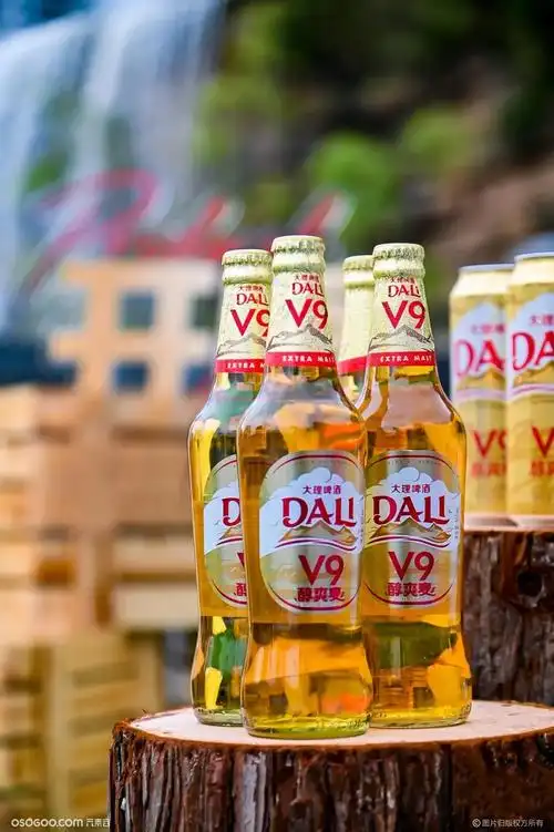 机械臂拍摄互动大理啤酒品牌升级战略发布会