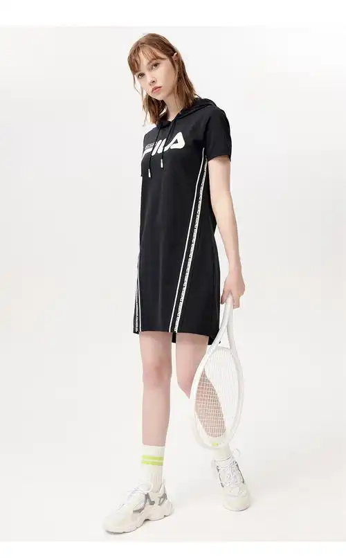 filafusion斐乐潮牌女装连衣裙2021夏季新款中长款连帽衫卫衣裙深黑