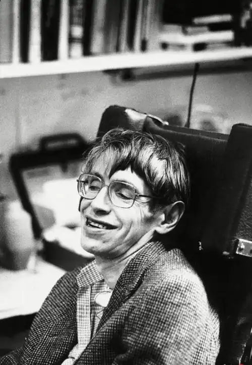 霍金珍贵图像回顾,从此地球上少了一位明星,天上多了一颗铭星!