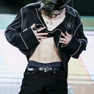 朱正廷(有腹肌图片)