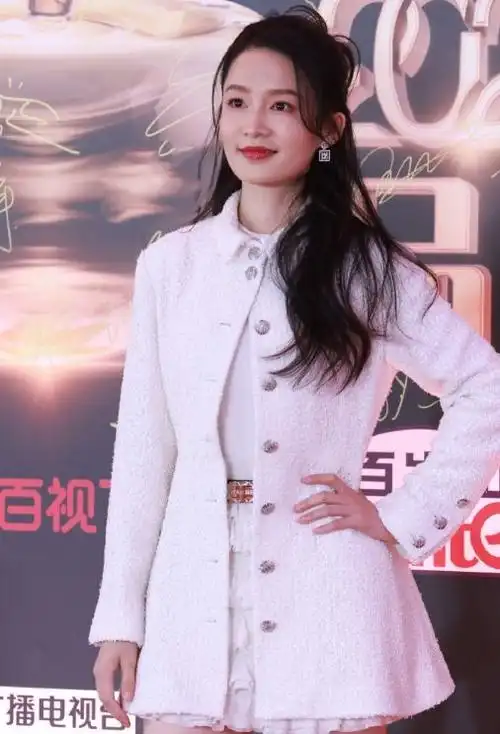 品质盛典怼脸拍金晨脸歪董洁沧桑关晓彤胖了唐嫣最美