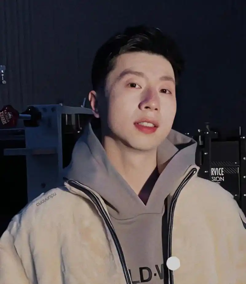 马龙9498秋冬头像 可可爱爱的鞍山小马谁会不爱呢 氛围感也是永远