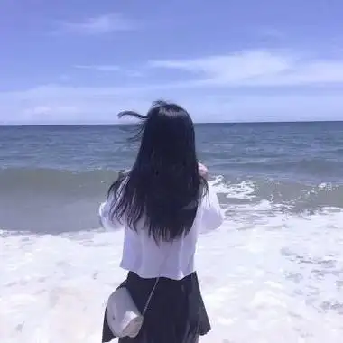 海边女生头像侧面唯美高清大海背景头像女生侧脸或背影