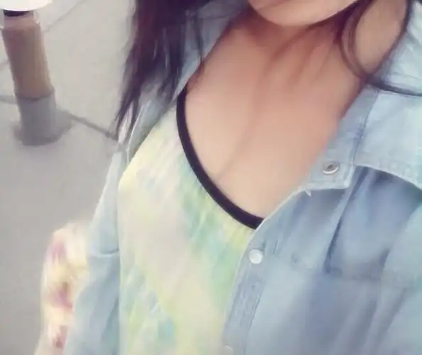 (我现在是a)不过我自己看是有沟的.