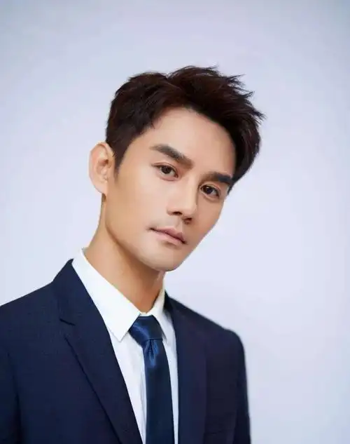 影视明星王凯写真合集:阳光暖男,英俊帅气!