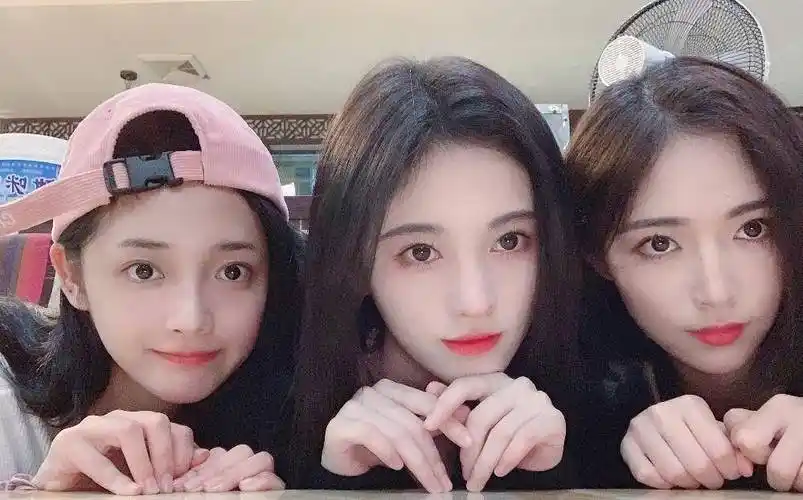 鞠婧祎能火,全靠国外论坛传出的一句话,鞠婧祎得知后也发懵了_许佳琪