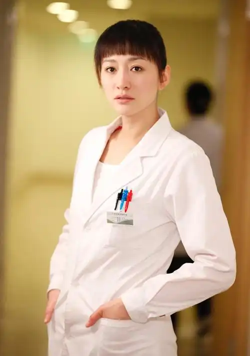 李小冉这么多漂亮剧照中哪张最吸引你?