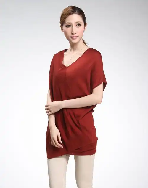 红棕色v领短袖针织衫