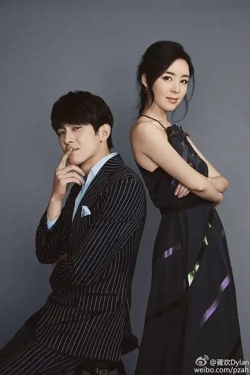 林更新最新杂志封面