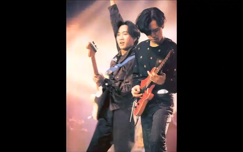 beyond三子时期经典歌曲爱的太错