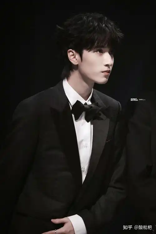 严浩翔的百变穿搭之西装篇