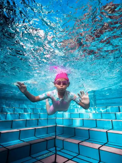 游泳到底该怎么学