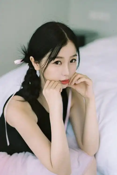 虞书欣黑色系穿搭##美出圈