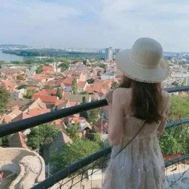 微信头像背影侧面女 女生头像图片大全 -【爱个性】