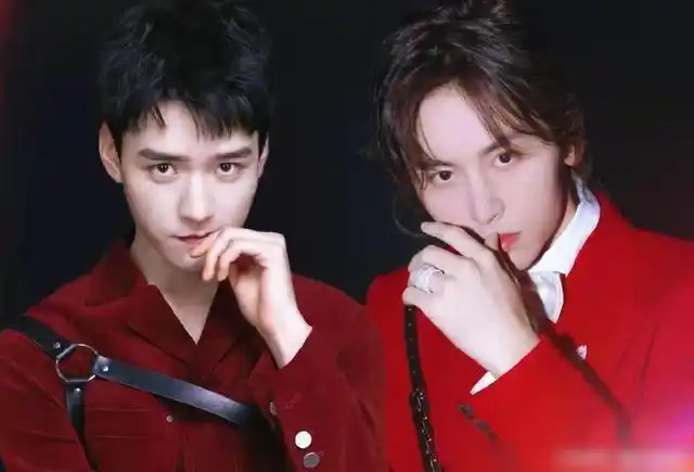 张哲瀚出席《奔跑吧》!浪浪钉cp粉为龚俊担心,与许凯同框引不满